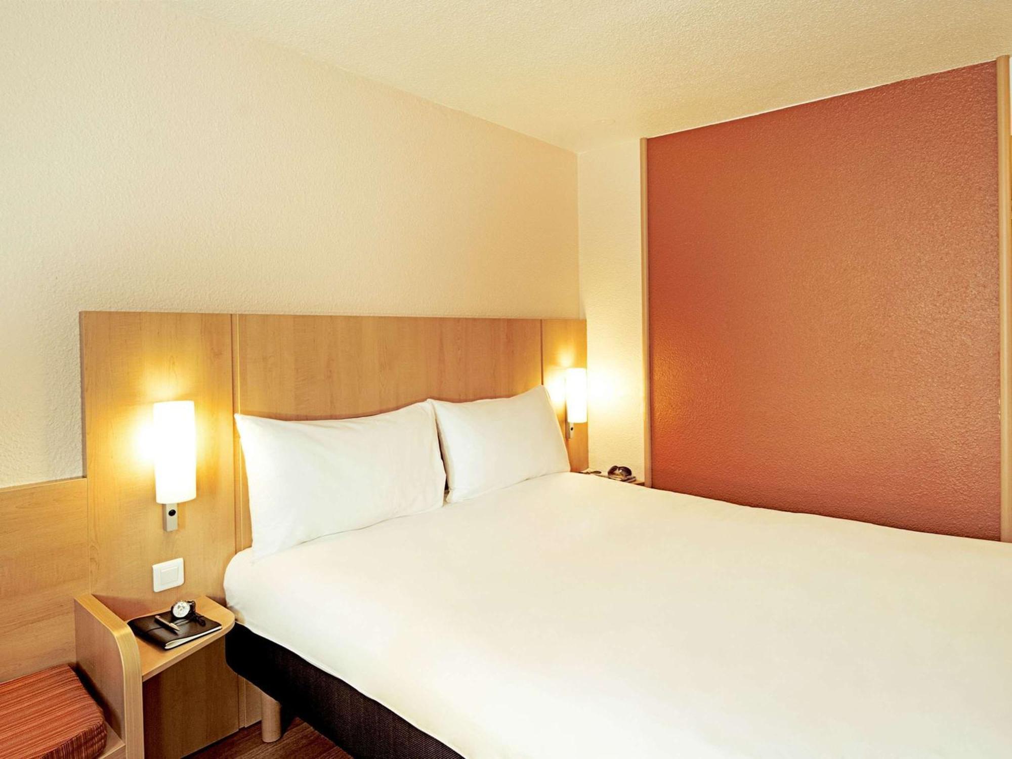 Hotel ibis Nantes Centre Gare Sud Exterior foto