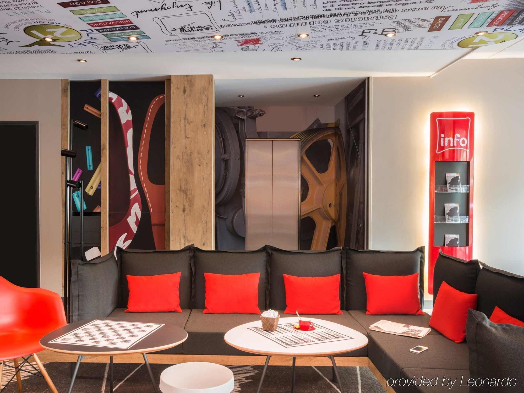 Hotel ibis Nantes Centre Gare Sud Exterior foto